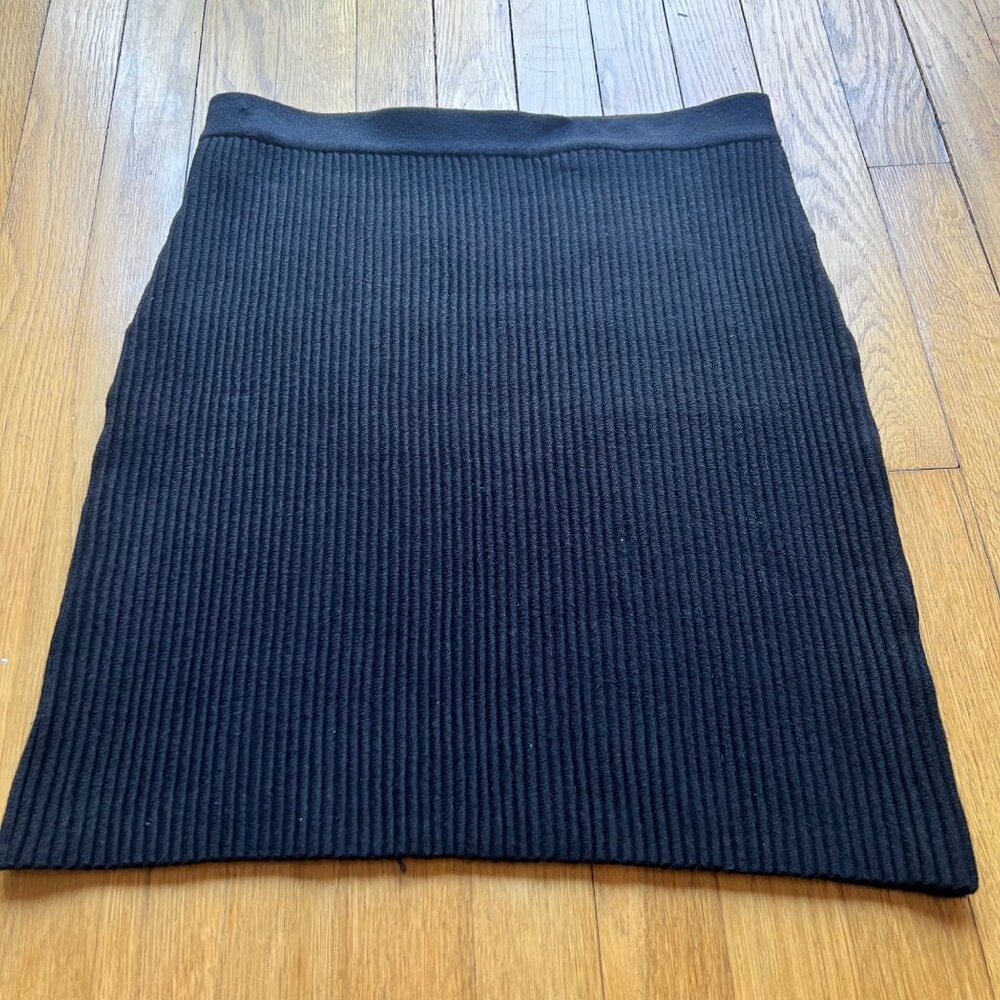 VIVIENNE TAM Size PM Black Ribbed Sweater Pencil Skirt - Picture 8 of 11